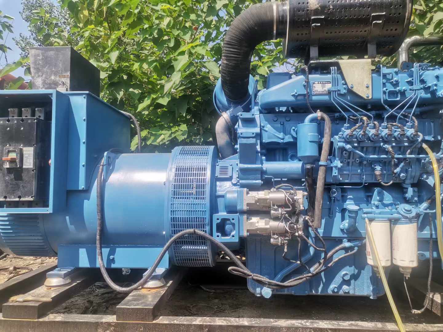 林西详细说明降低 800kW 柴油发电机输出电流波动的方法