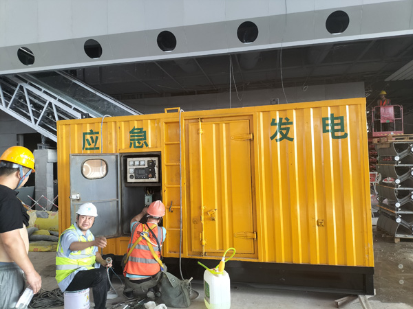 林西怎样判断空气滤清器是否需要更换？